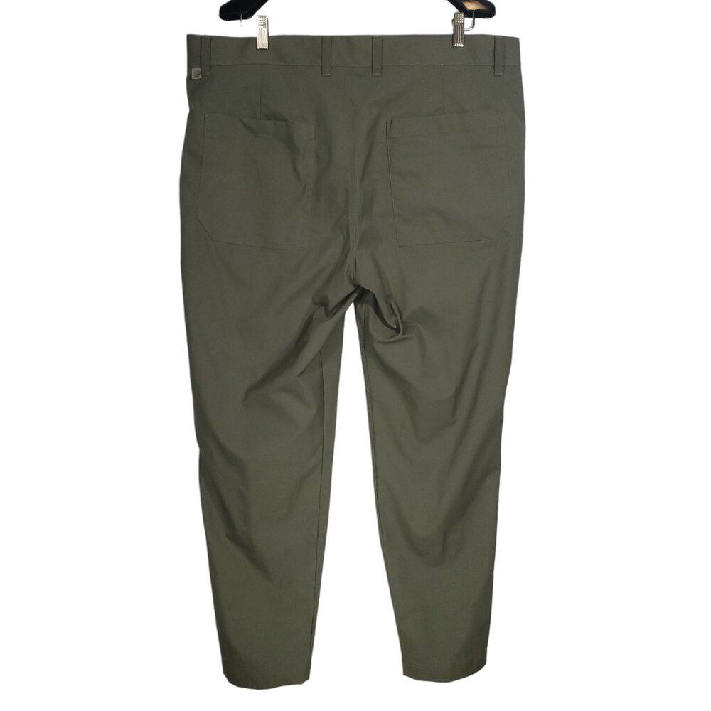 Lululemon Relaxed Tapered Smooth Twill Trouser Pants Men's 38 Green Flat-Front - Picture 4 of 6